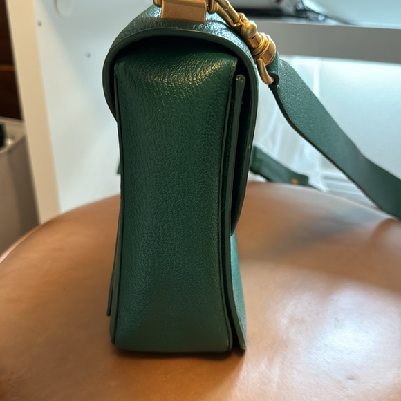 Stunning emerald green crossbody bag with gold hardware. Rebecca Minkoff - Picture 5 of 8